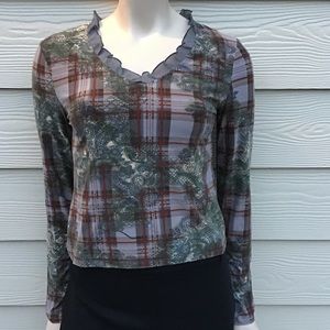 Damoda Silky Soft Long-sleeved Top, Lace Collar